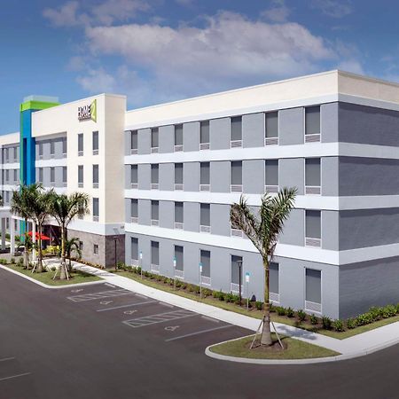 Home2 Suites By Hilton Fort Myers Airport Exteriör bild