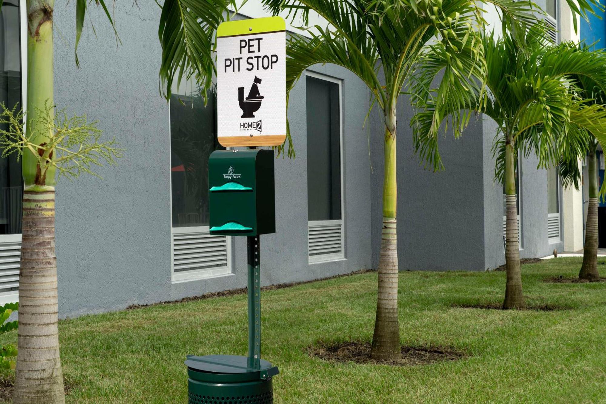 Home2 Suites By Hilton Fort Myers Airport Exteriör bild